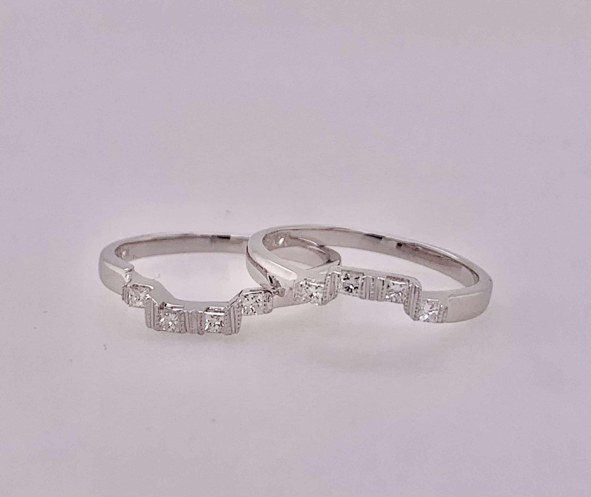 14K Diamond Curved Band