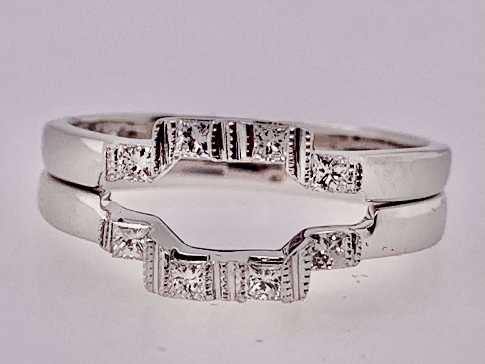 14K Diamond Curved Band