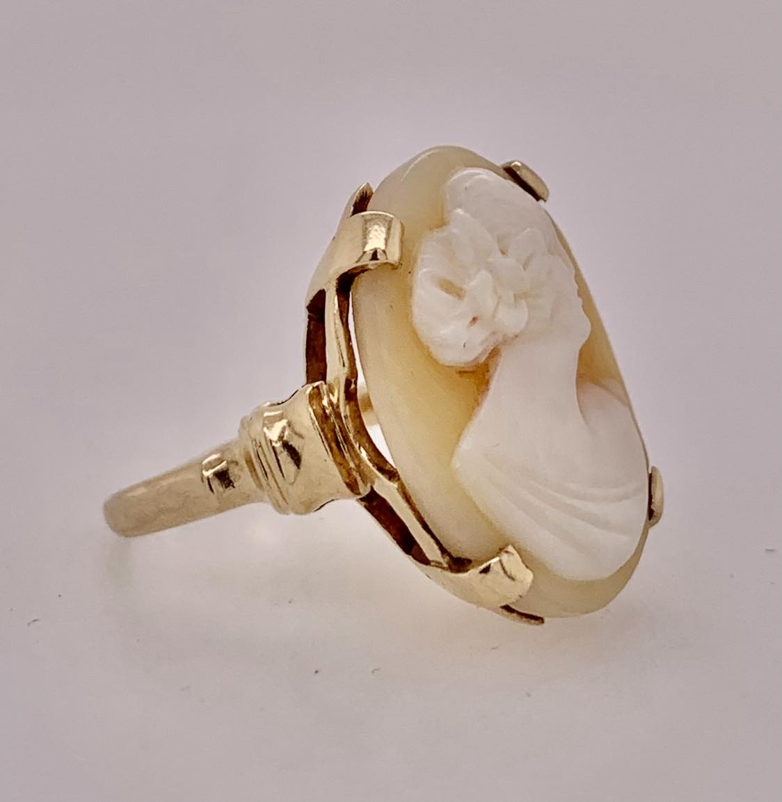 Estate 14K Shell Cameo Ring