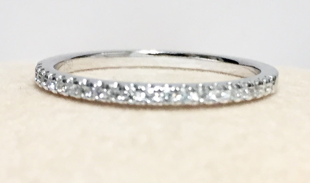 18K Diamond Band Ring