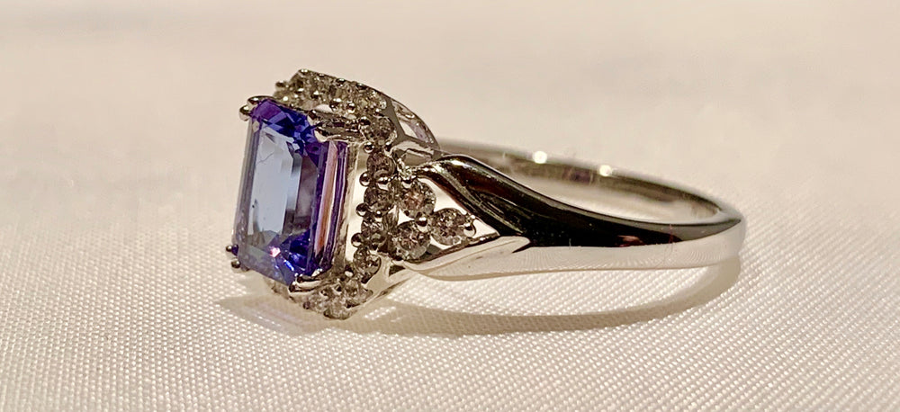 14K WHITE GOLD TANZANITE AND DIAMOND RING